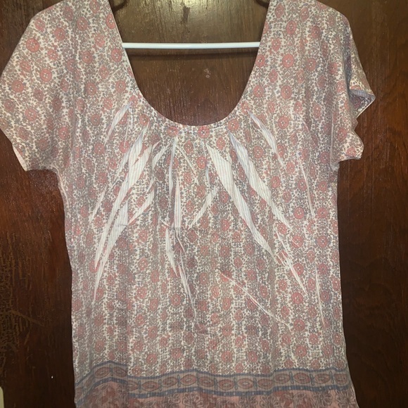 Multi Colored Pattern Top - Picture 4 of 4